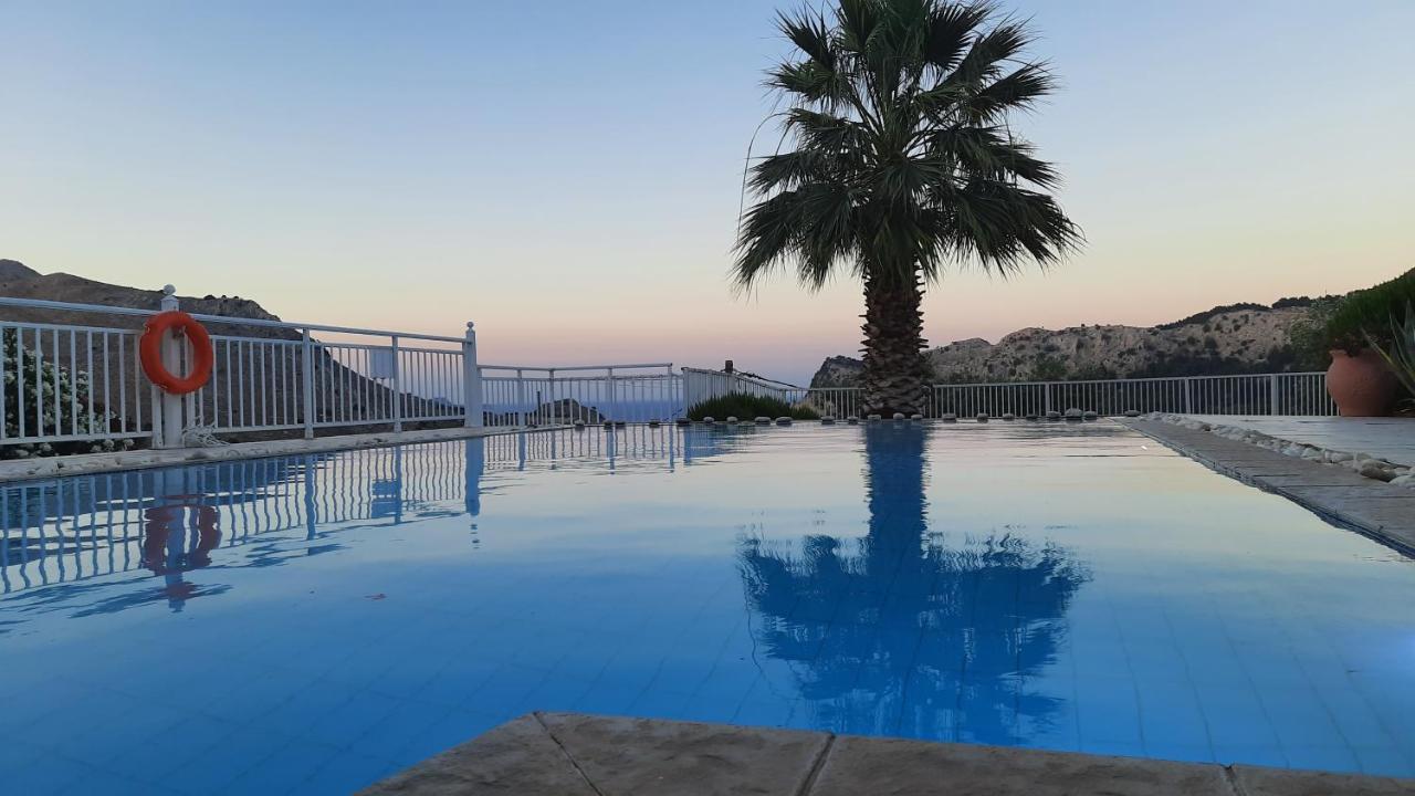 Villa Selene Архангелос Екстериор снимка